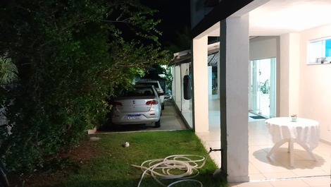 Linda casa para toda família por temporada em Guarajuba