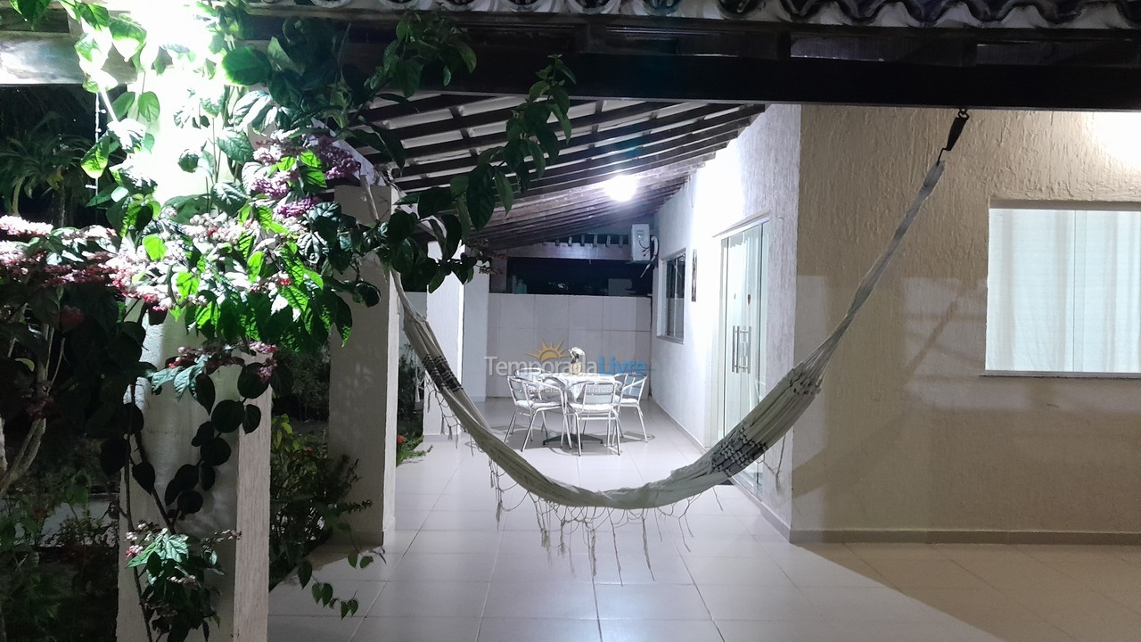 Casa para aluguel de temporada em Camaçari (Praia de Guarajuba)