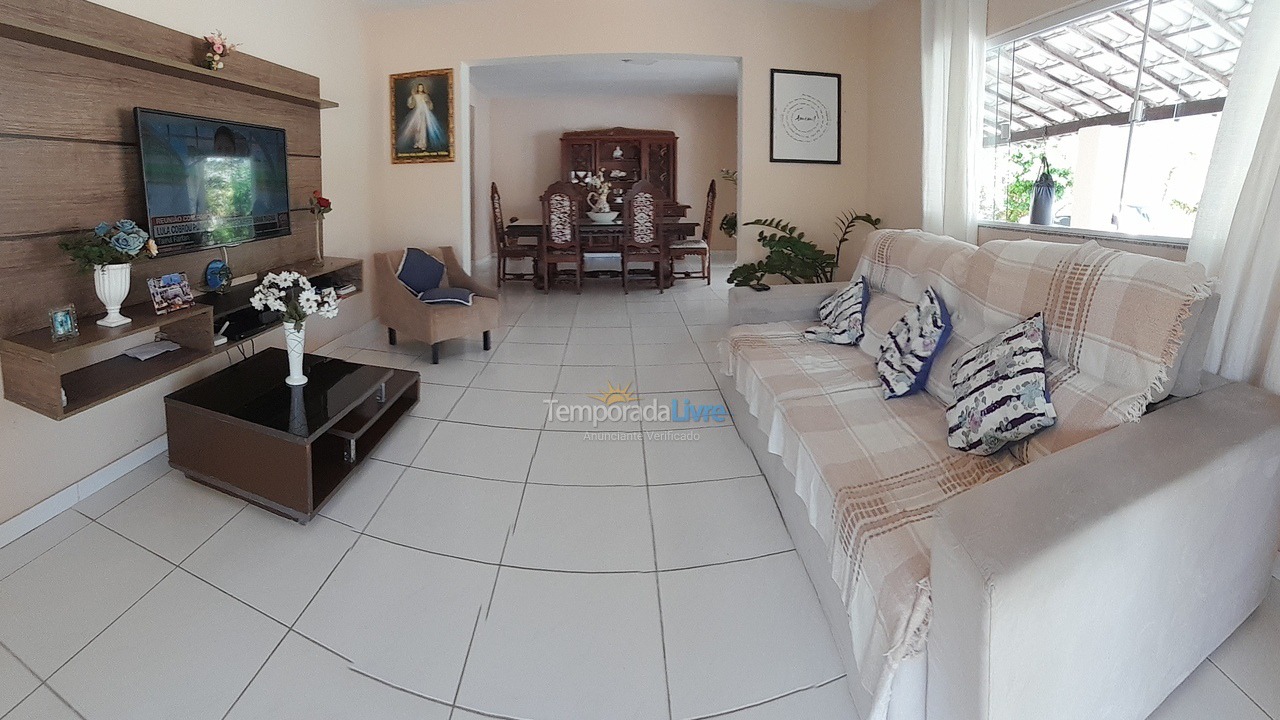 Casa para aluguel de temporada em Camaçari (Praia de Guarajuba)