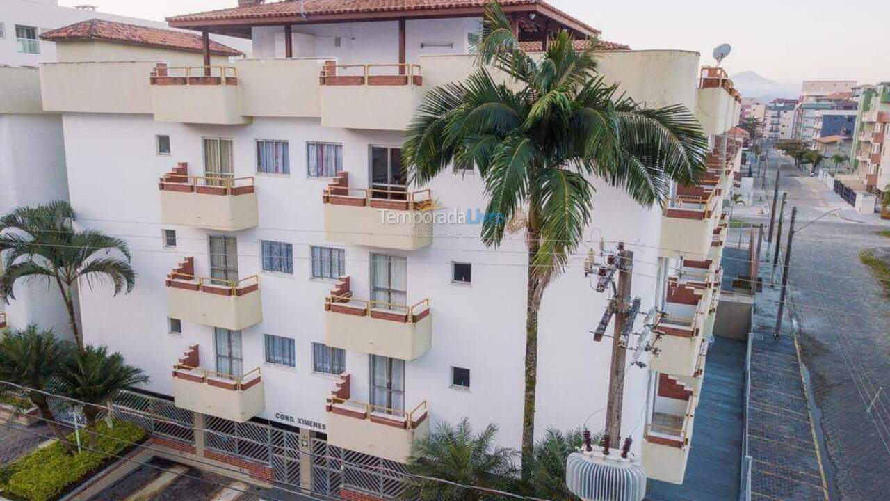 Apartamento para aluguel de temporada em Ubatuba (Praia Grande)