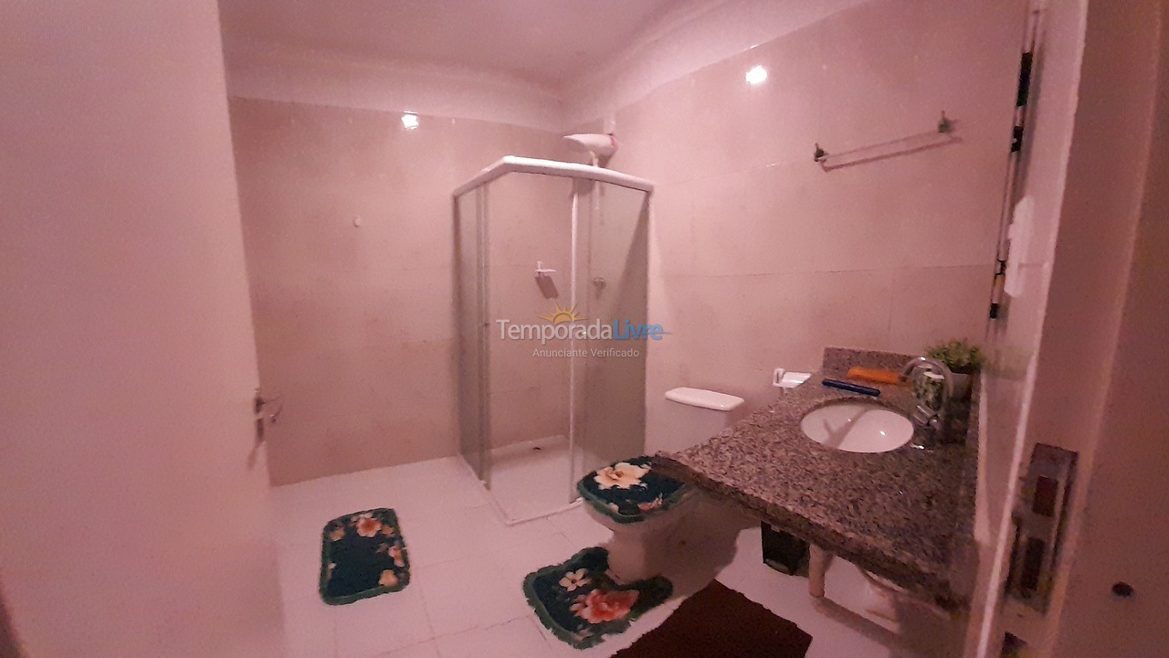 Casa para aluguel de temporada em Camaçari (Praia de Guarajuba)