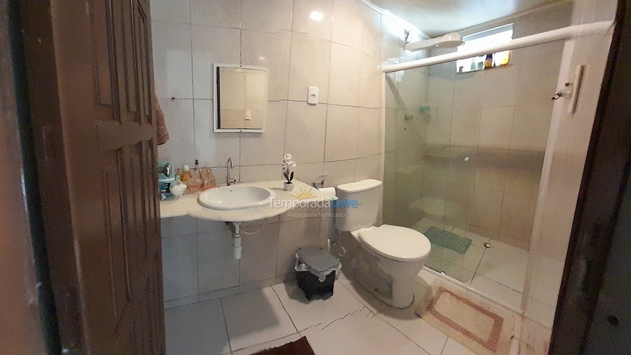 Casa para aluguel de temporada em Camaçari (Praia de Guarajuba)