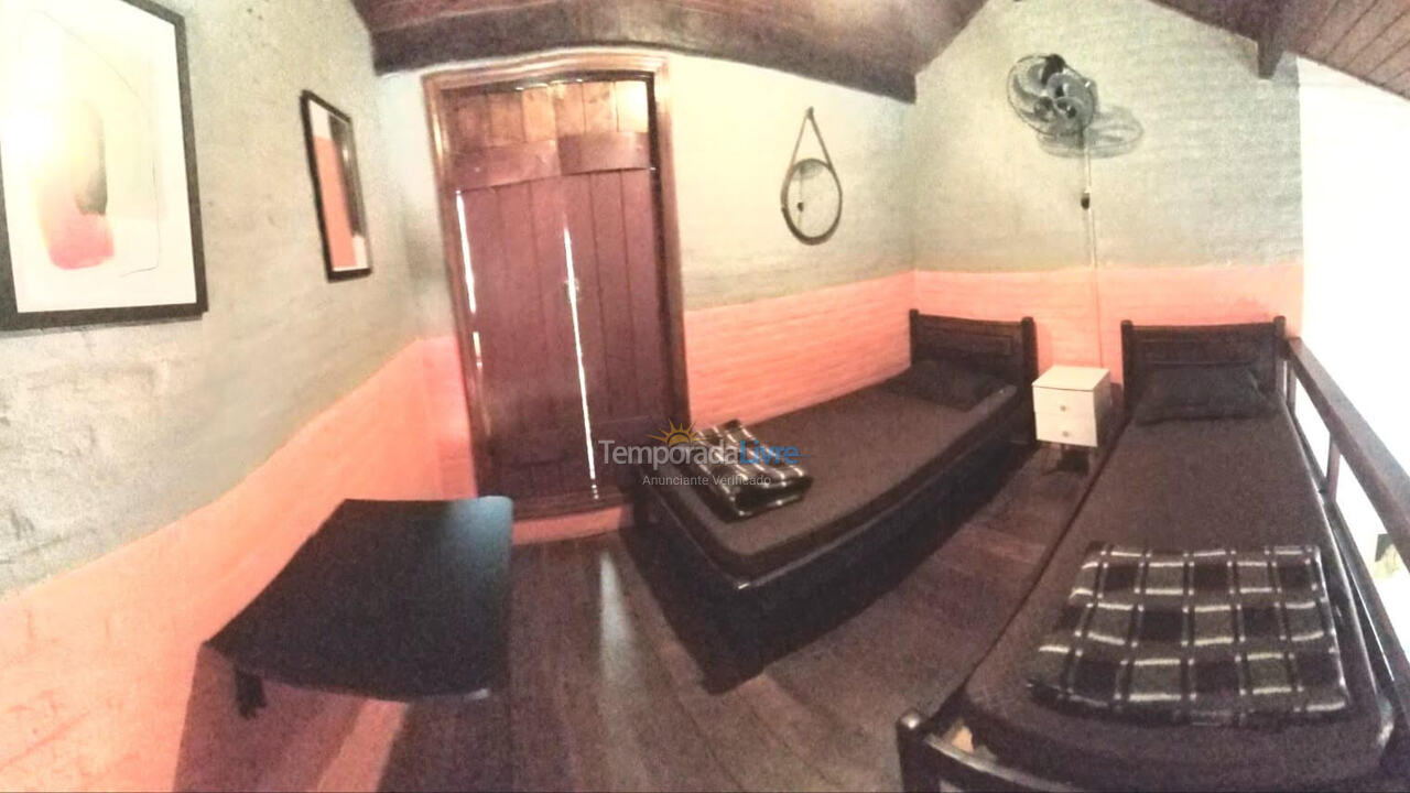 Chácara / sítio para aluguel de temporada em Guaratinguetá (Paiol)