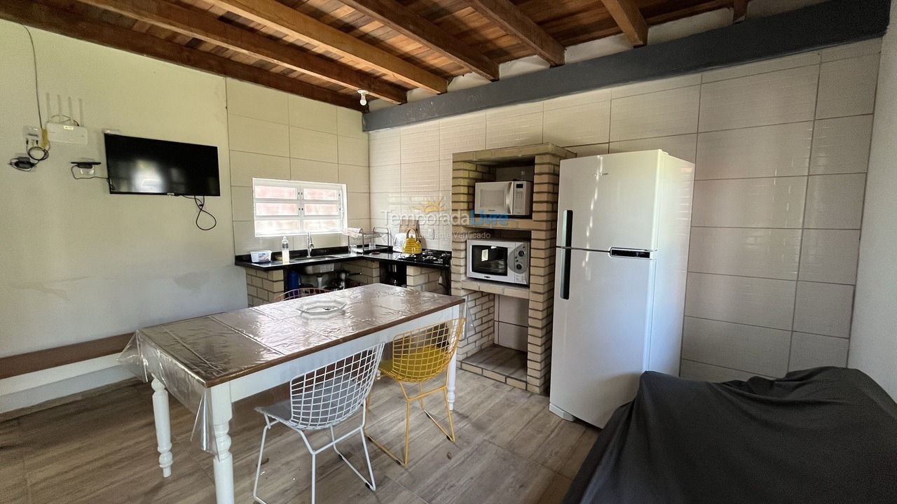 Casa para aluguel de temporada em Garopaba (Praia da Ferrugem)