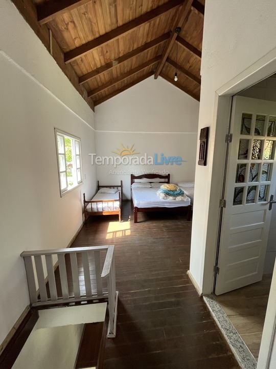 Casa para aluguel de temporada em Garopaba (Praia da Ferrugem)
