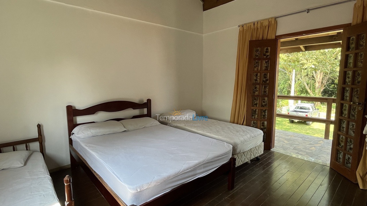 Casa para aluguel de temporada em Garopaba (Praia da Ferrugem)
