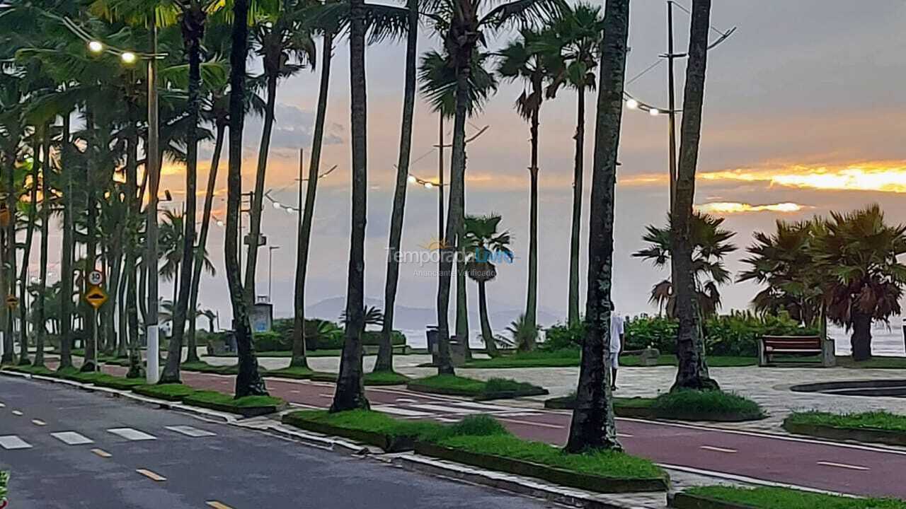 Apartment for vacation rental in Praia Grande (Praia do Caiçara)