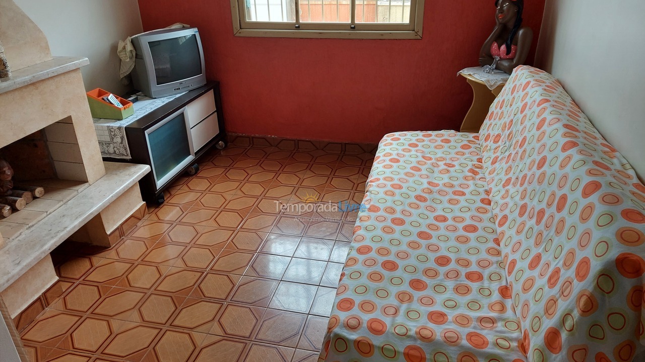 House for vacation rental in Itanhaém (Balneário Tupy)