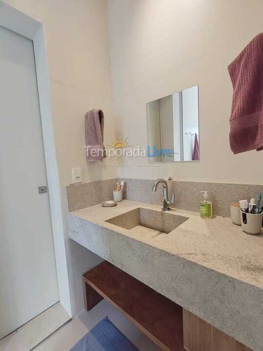 Casa para alquiler de vacaciones em São Sebastião (Camburi)