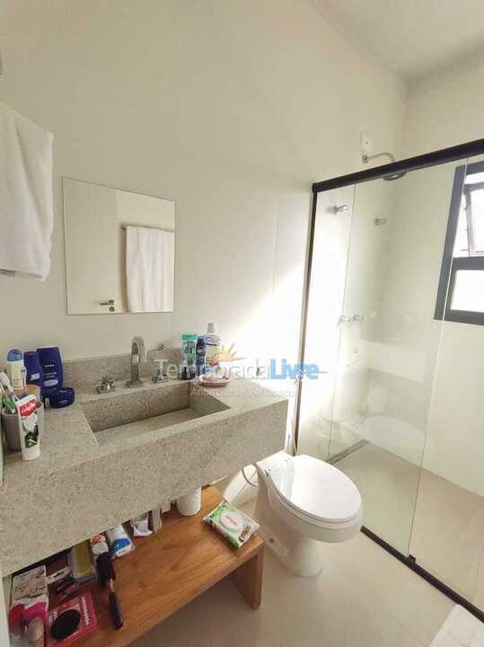 Casa para alquiler de vacaciones em São Sebastião (Camburi)