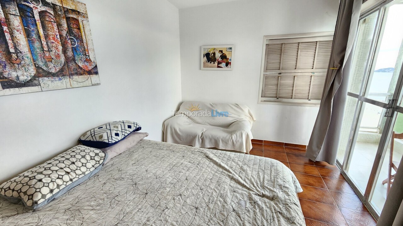 Apartment for vacation rental in Guarujá (Pitangueiras)
