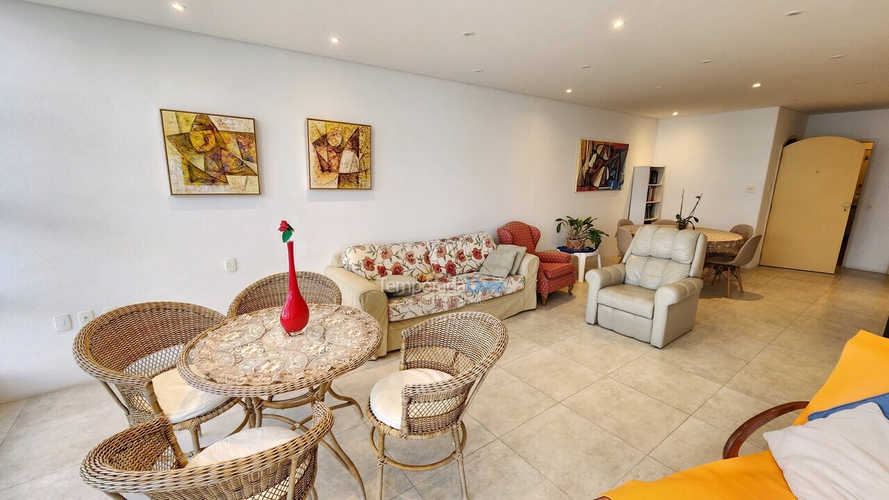 Apartment for vacation rental in Guarujá (Pitangueiras)