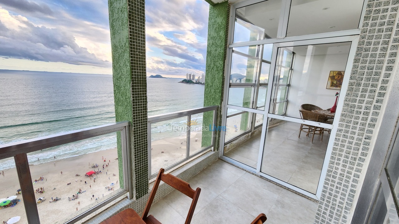 Apartment for vacation rental in Guarujá (Pitangueiras)