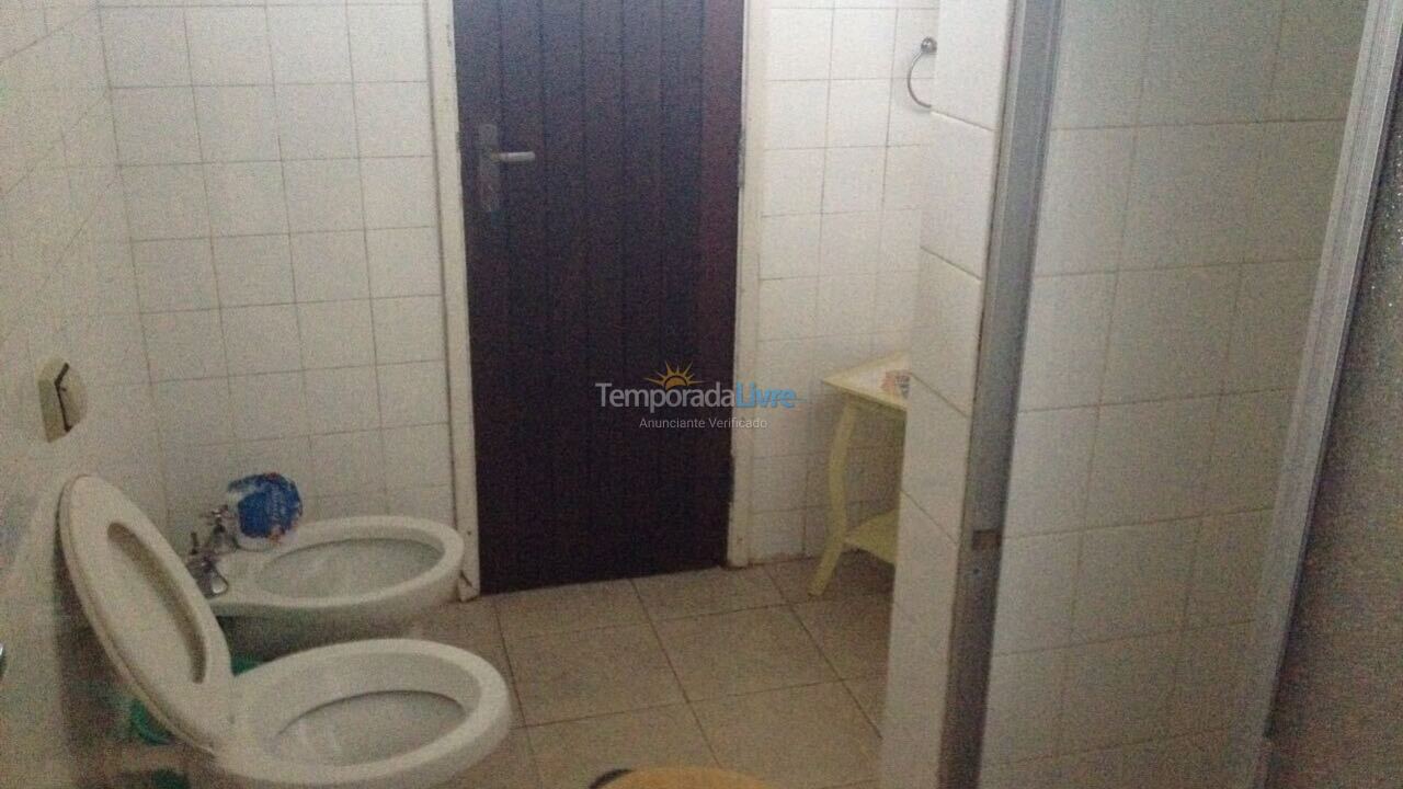 Casa para alquiler de vacaciones em Ubatuba (Praia do Lázaro)