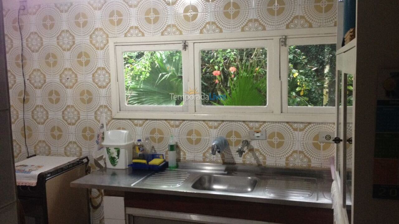 Casa para alquiler de vacaciones em Ubatuba (Praia do Lázaro)