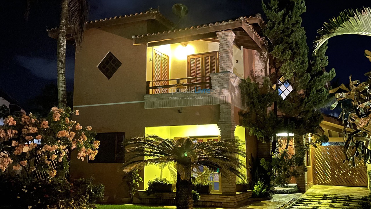 Casa para aluguel de temporada em Bertioga (Condominio Morada da Praia)