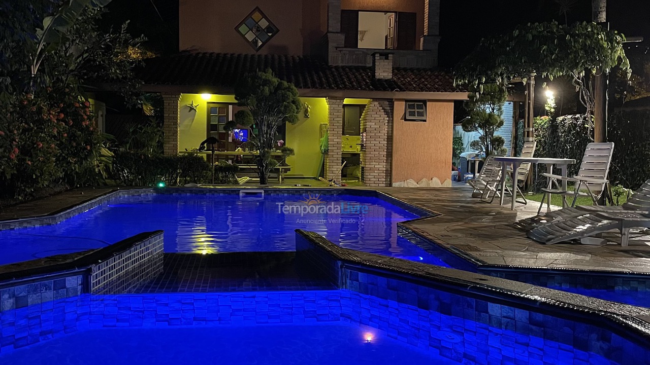 Casa para aluguel de temporada em Bertioga (Condominio Morada da Praia)