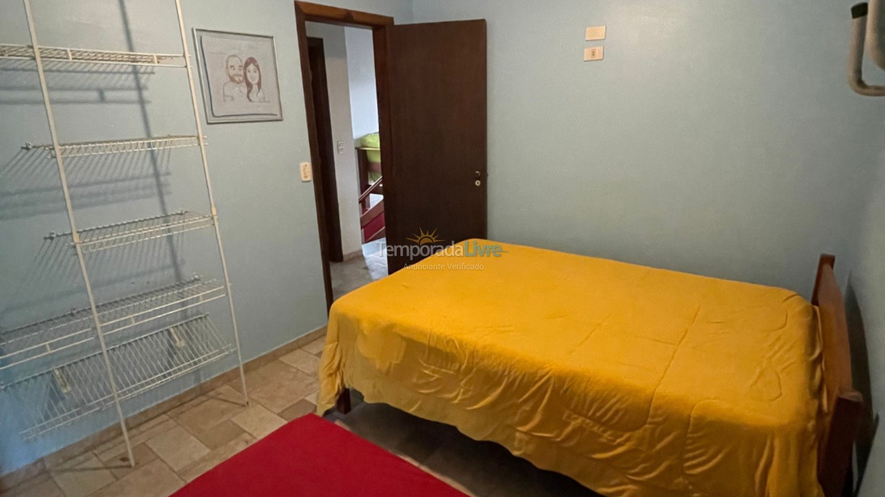 Casa para aluguel de temporada em Bertioga (Condominio Morada da Praia)