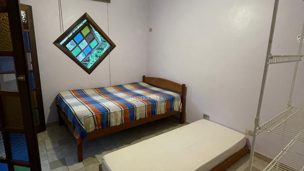 Casa para aluguel de temporada em Bertioga (Condominio Morada da Praia)