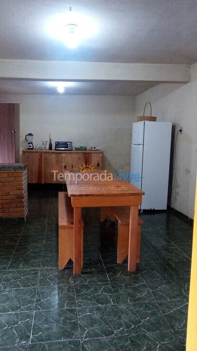 Casa para aluguel de temporada em São José dos Campos (Sao Francisco Xavier)