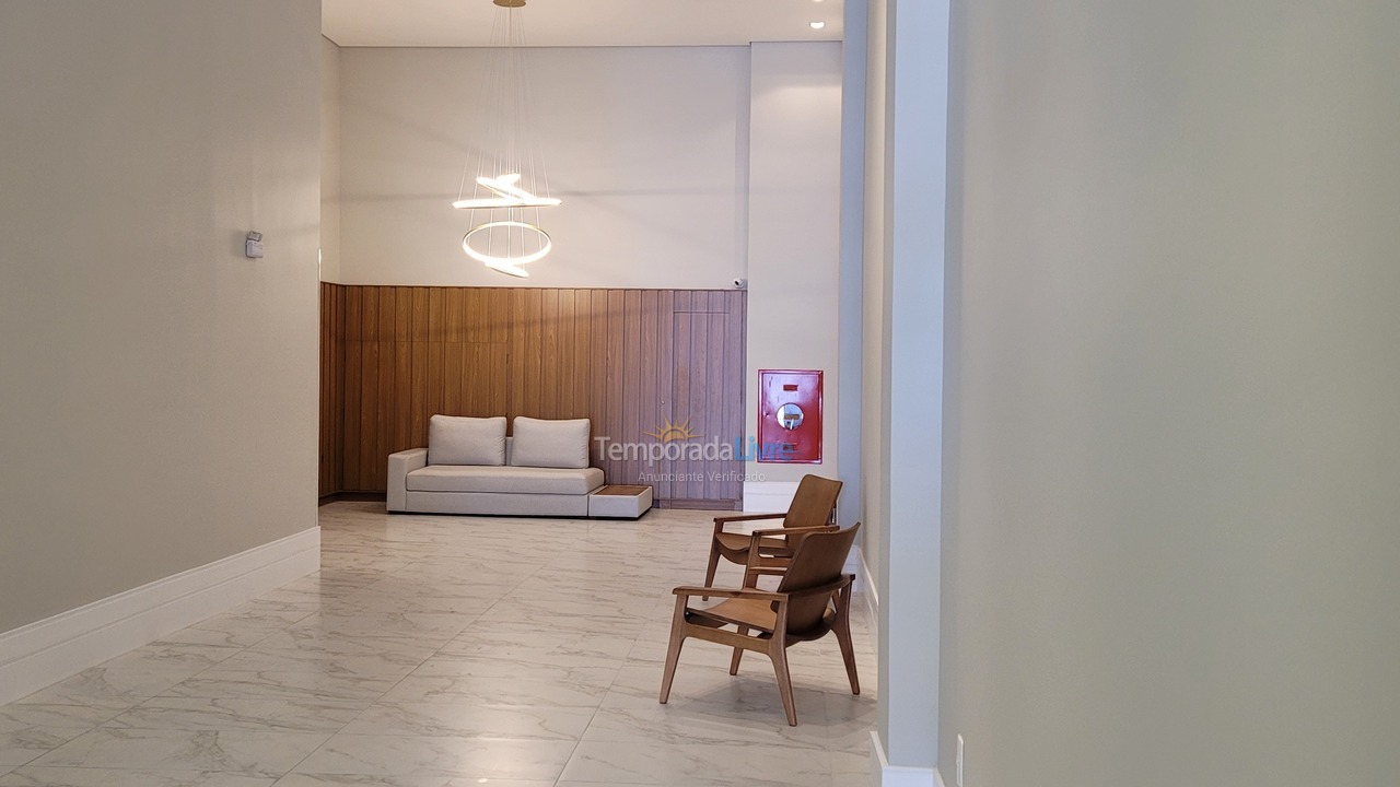 Apartamento para aluguel de temporada em Balneário Camboriú (Barra Sul)