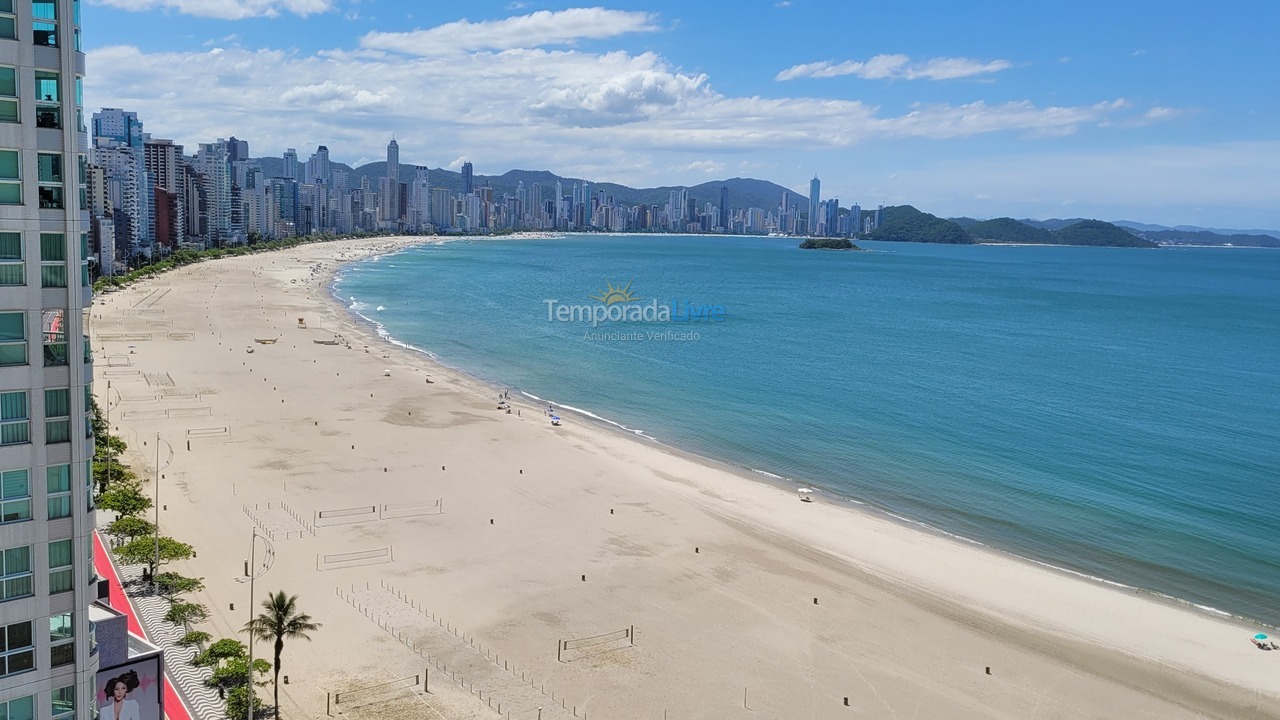 Apartamento para aluguel de temporada em Balneário Camboriú (Barra Sul)