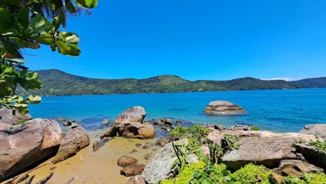 Praia ponta da romana lado direito 