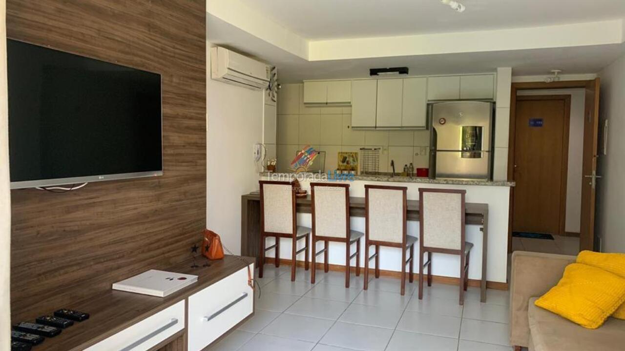 Apartamento para aluguel de temporada em Camaçari (Praia de Guarajuba)