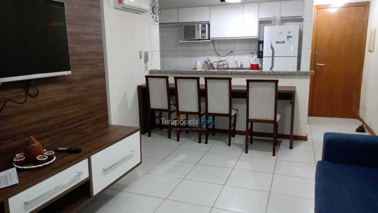 Apartamento para aluguel de temporada em Camaçari (Praia de Guarajuba)