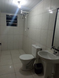 Casa em Mongagua próximo a Plataforma de Pesca