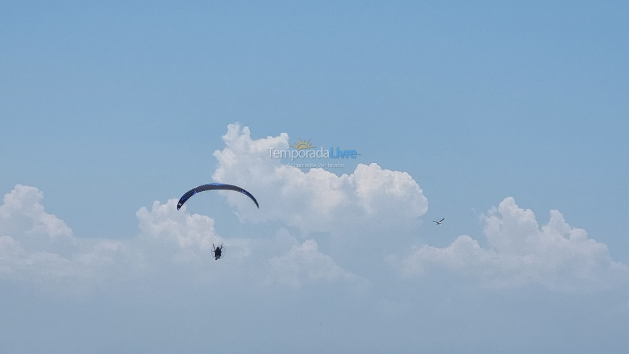 Casa para aluguel de temporada em Peruíbe (Belmira Novaes Ruinas)