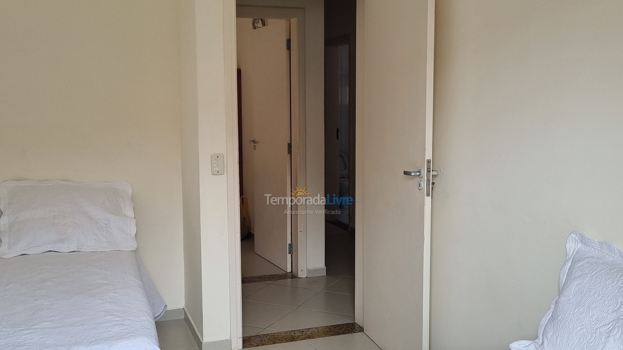 Casa para aluguel de temporada em Peruíbe (Belmira Novaes Ruinas)