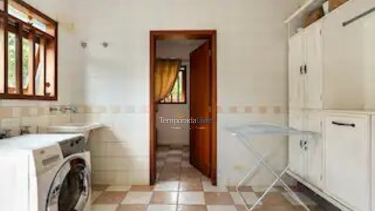 Casa para aluguel de temporada em Mairiporã (Lago do Imperador)