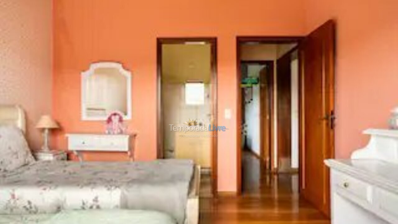 Casa para aluguel de temporada em Mairiporã (Lago do Imperador)