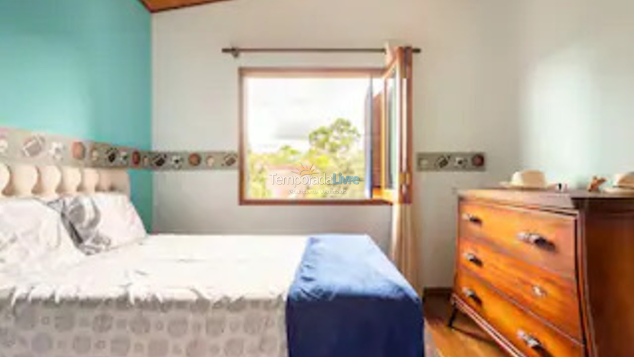 Casa para aluguel de temporada em Mairiporã (Lago do Imperador)