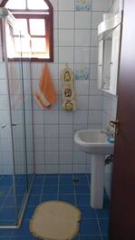 Banheiro social, outro ângulo 