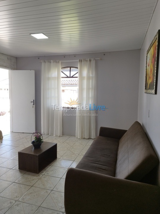 Casa para alquiler de vacaciones em Itapoá (Itapema do Norte)