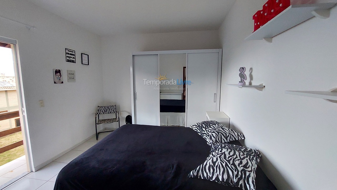 Apartamento para aluguel de temporada em Florianópolis (Praia do Santinho)