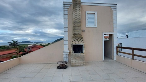 Apartamento de 1 dormitorio con vista para o mar do santinho