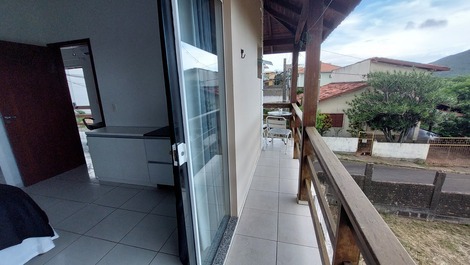 Apartamento de 1 dormitorio con vista para o mar do santinho