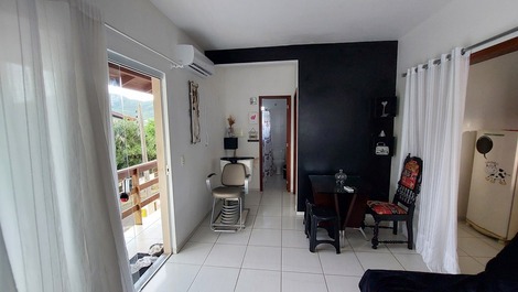 Apartamento de 1 dormitorio con vista para o mar do santinho