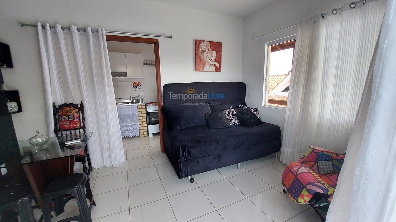 Apartamento para aluguel de temporada em Florianópolis (Praia do Santinho)