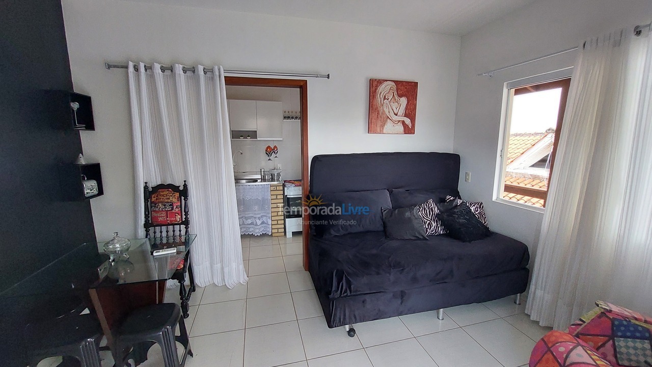 Apartamento para aluguel de temporada em Florianópolis (Praia do Santinho)