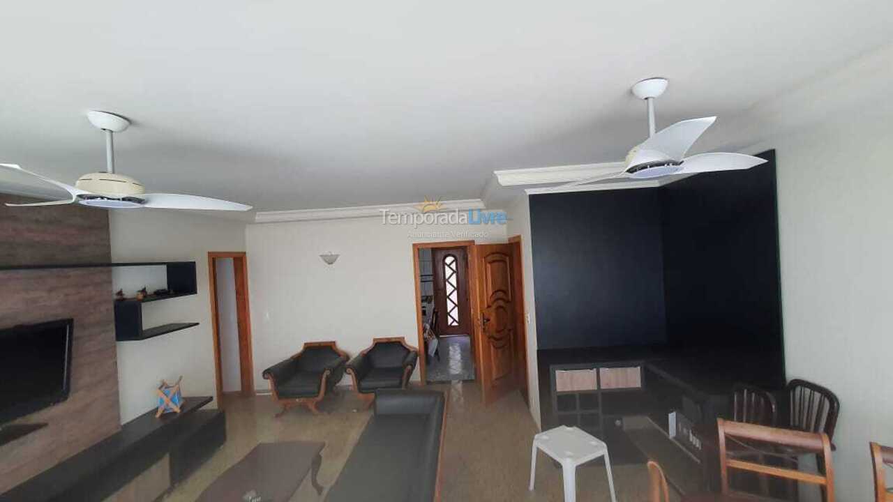 Apartment for vacation rental in Guarujá (Pitangueiras)