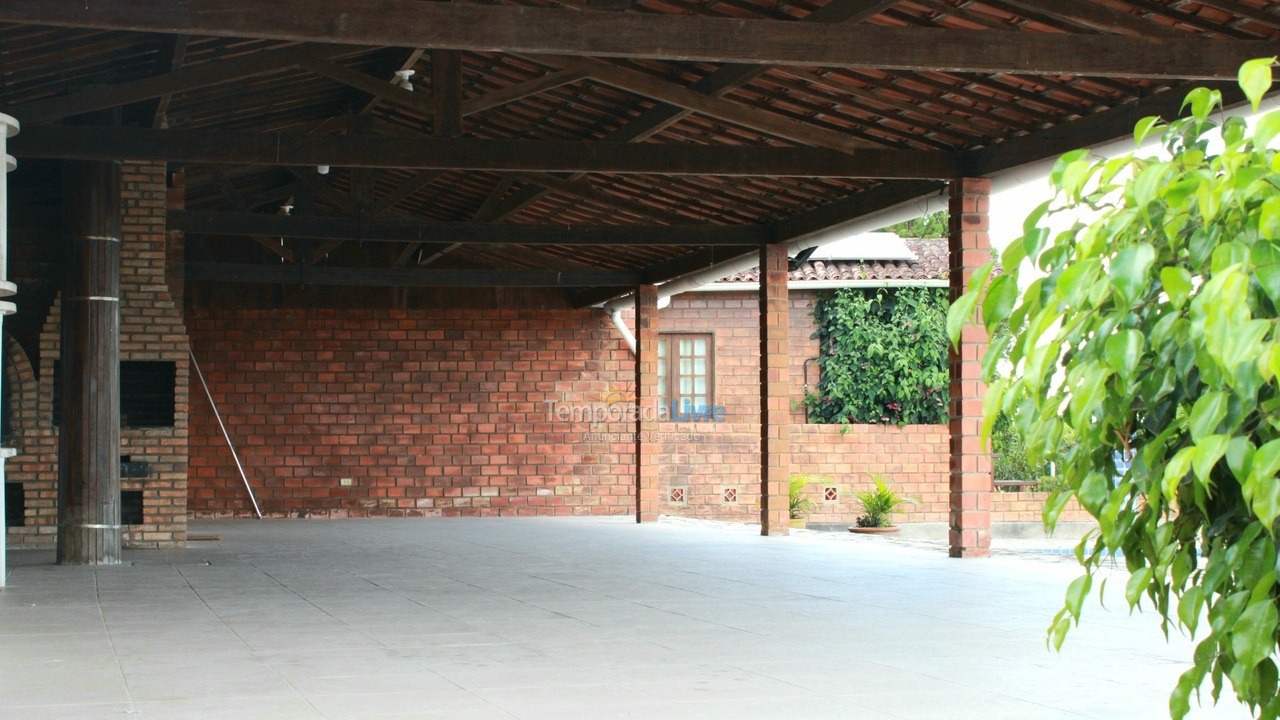 Casa para aluguel de temporada em Gravatá (Gravatá)