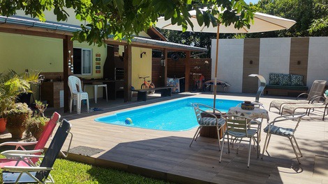 Casa com Piscina Praia do Rosa