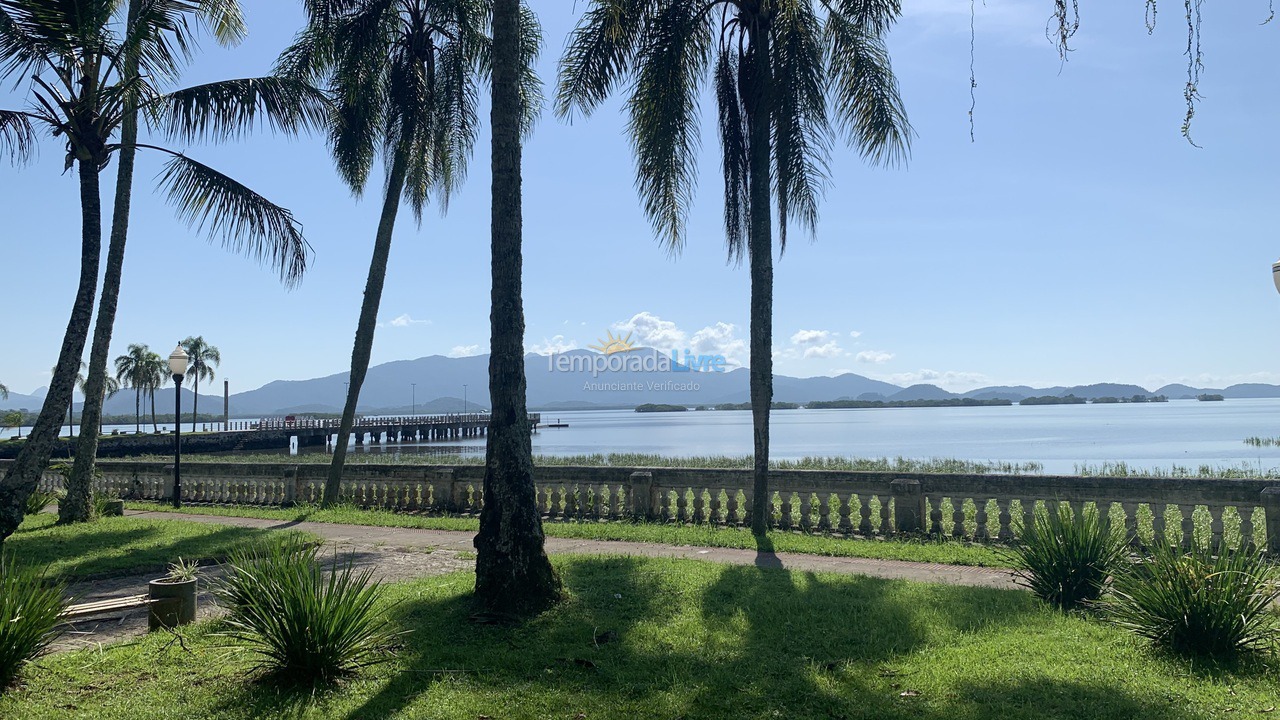 Casa para aluguel de temporada em Antonina (Centro Historico)