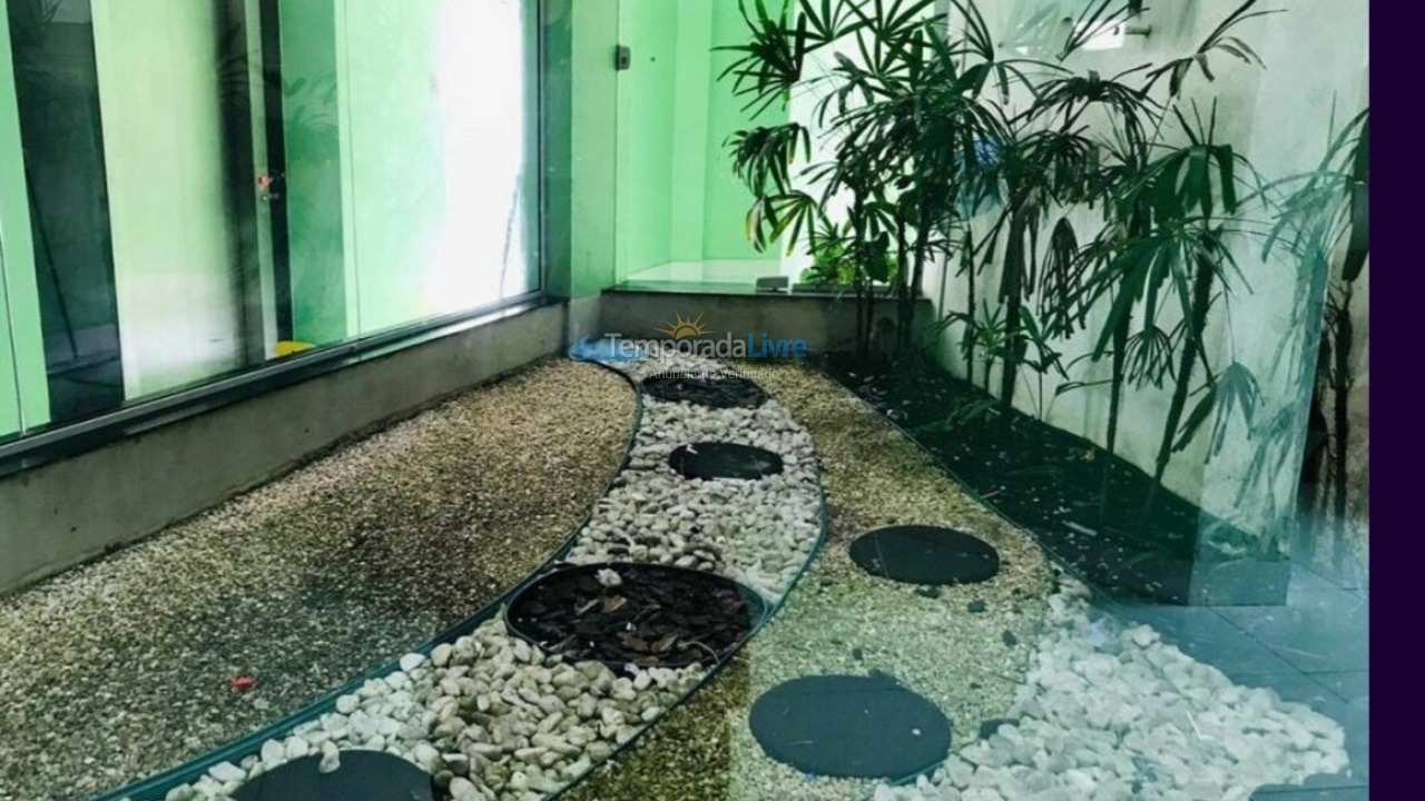 Apartment for vacation rental in Guarujá (Enseada)