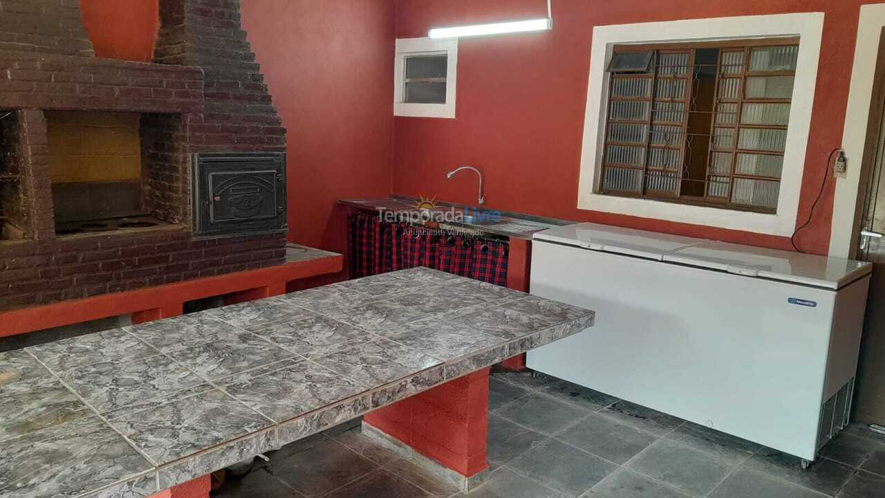 Granja para alquiler de vacaciones em Mairiporã (Terra Preta)