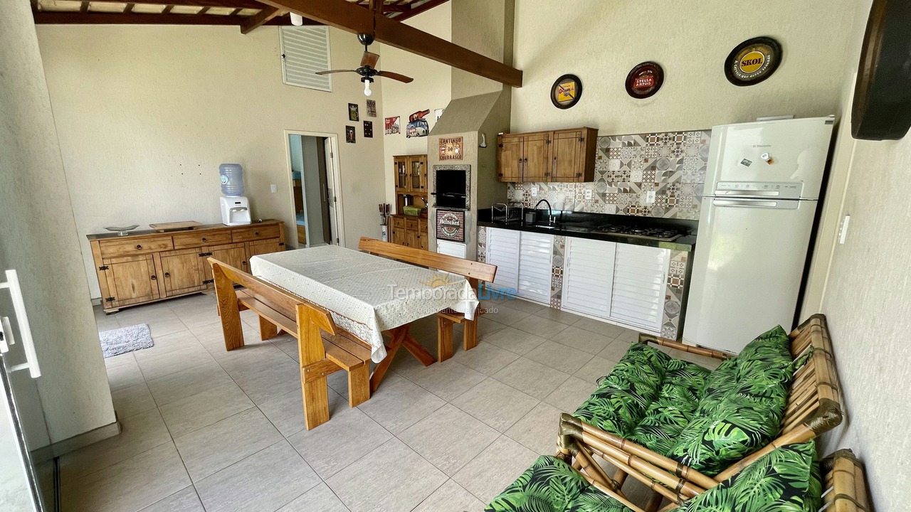 House for vacation rental in Bombinhas (Praia de Bombas)